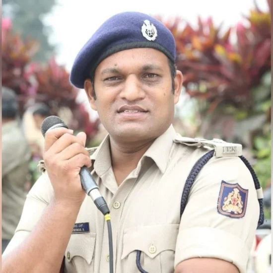 Hubballi–Dharwad Police Line Up Drug Users And Peddlers, Commissioner Delivers Stark Warning